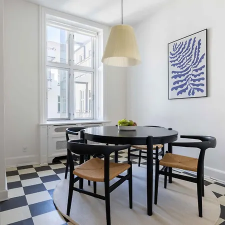 شقة Lovely 3br Manor 5 Min From Tivoli Gardens *