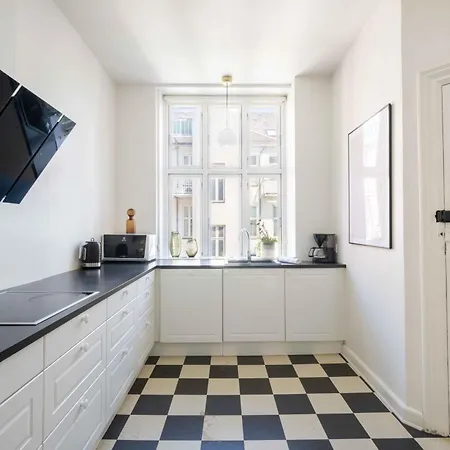 شقة Lovely 3br Manor 5 Min From Tivoli Gardens كوبنهاجن
