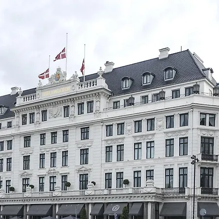 Lovely 3br Manor 5 Min From Tivoli Gardens Kopenhagen