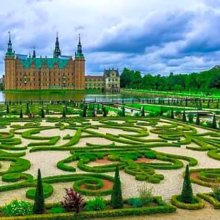 Lejlighed Lovely 3br Manor 5 Min From Tivoli Gardens København