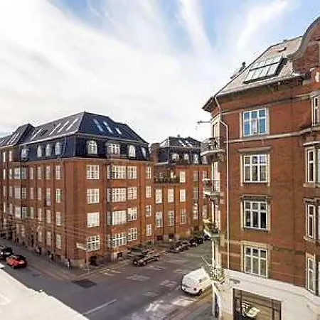 Lovely 3br Manor 5 Min From Tivoli Gardens Copenhagen