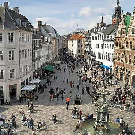 Lovely 3br Manor 5 Min From Tivoli Gardens * Copenhagen