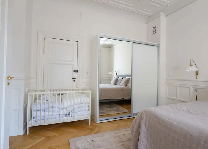 Lovely 3br Manor 5 Min From Tivoli Gardens Apartmán *