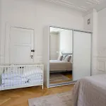 Lovely 3br Manor 5 Min From Tivoli Gardens Apartament *