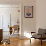 Lovely 3br Manor 5 Min From Tivoli Gardens Apartament Kopenhaga
